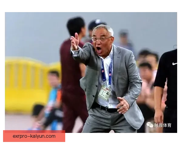 狼堡主帅战术风格解析：注重防守反击与中场控制